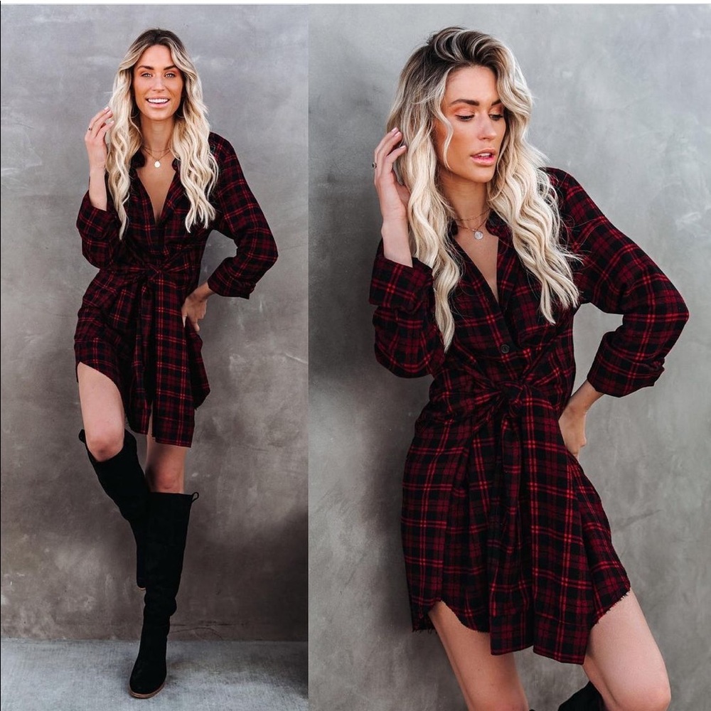 Vici Woodstock Cotton Plaid Tie Front Shirt from The Holiday Capsule. Large